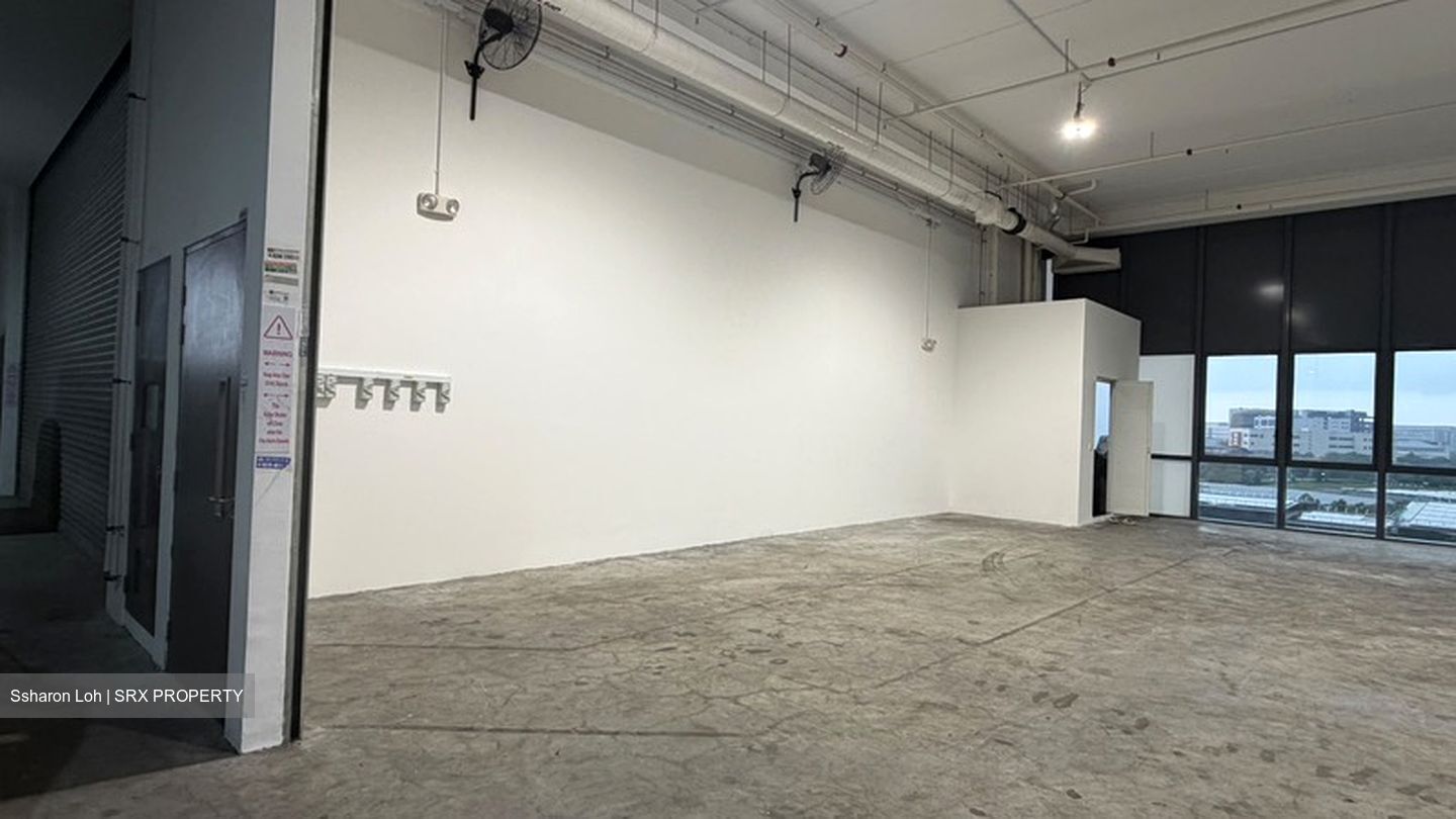 REVV (D22), Factory #629818261